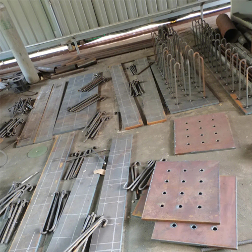 有哪些其他因素会影响泉州预埋件位置的确定？